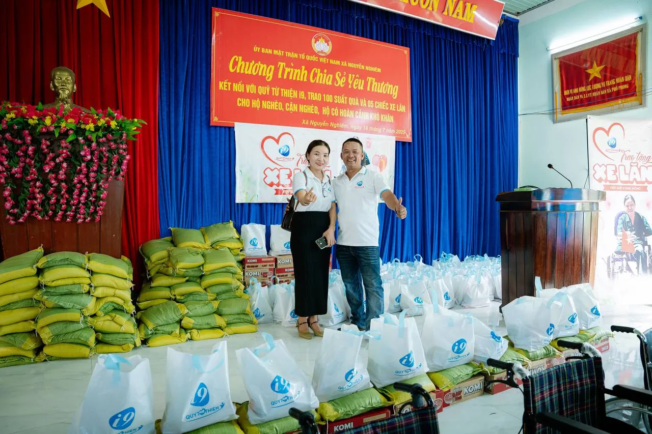 Hình ảnh tượng trưng cho trách nhiệm xã hội của Kubet, với các yếu tố như chơi có trách nhiệm, hỗ trợ cộng đồng, và sự cân bằng giữa giải trí và cuộc sống, thể hiện cam kết vì một xã hội tốt đẹp hơn.